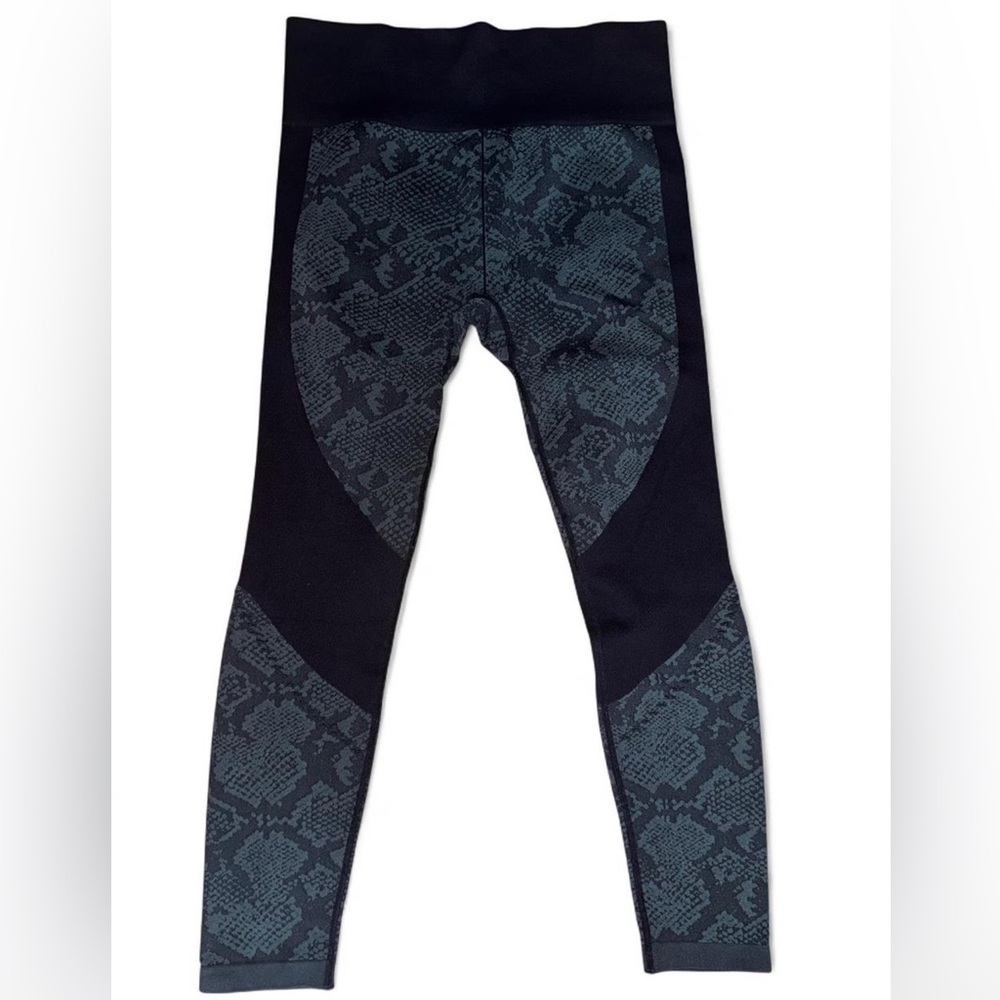 JoyLab Black and Gray Snake Print Leggings